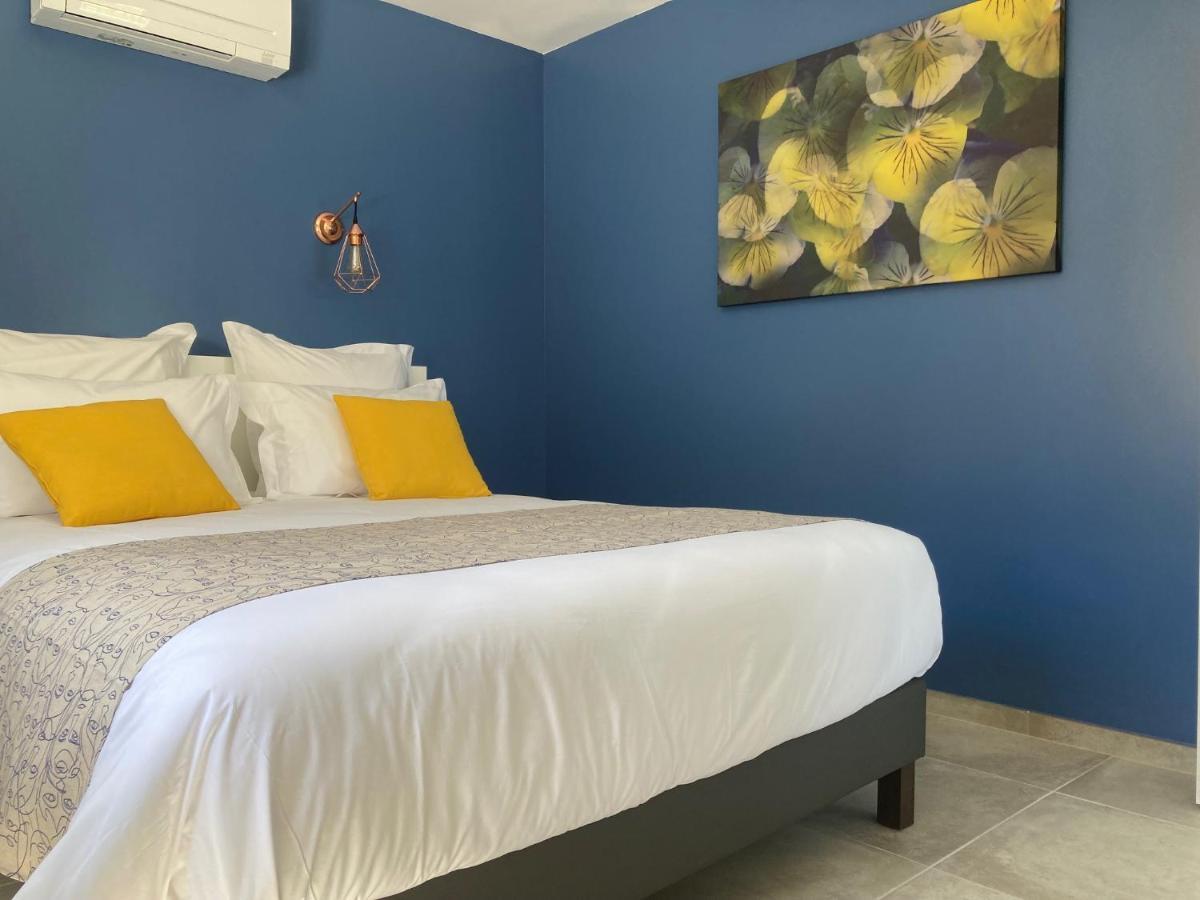 Domaine Forvent Bed & Breakfast Saint-Julien-de-Peyrolas Екстериор снимка